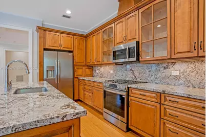 3072 Carter St, Miami, FL 33133 - Photo 7