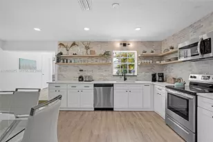407 S 56th Terrace, Hollywood, FL 33023 - Photo 19