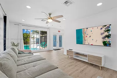 407 S 56th Ter, Hollywood, FL 33023 - Photo 5