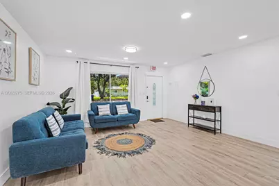 407 S 56th Ter, Hollywood, FL 33023 - Photo 23