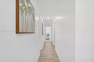 407 S 56th Terrace, Hollywood, FL 33023 - Photo 17