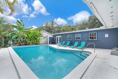 407 S 56th Ter, Hollywood, FL 33023 - Photo 9