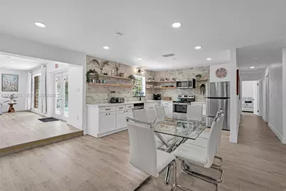 407 S 56th Ter, Hollywood, FL 33023 - Photo 19
