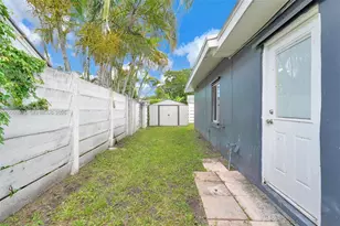 407 S 56th Terrace, Hollywood, FL 33023 - Photo 45