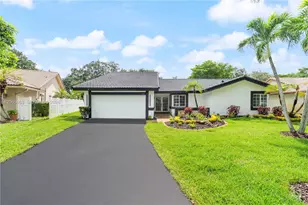 695 NW 107th Ln, Coral Springs, FL 33071 - Photo 1