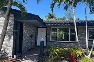 1112 N 13th Ave, Hollywood, FL 33019 - Photo 1