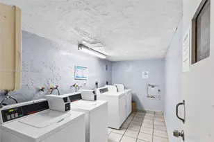 5665 W 20th Ave, Hialeah, FL 33012 - Photo 21