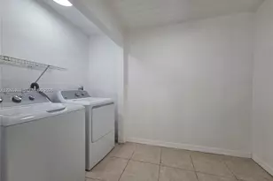 6240 SW 21st St (Upstairs), Miami, FL 33155 - Photo 11