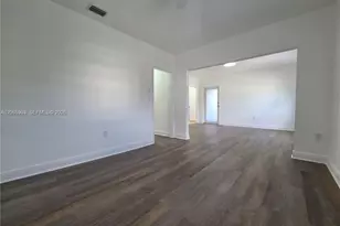 6240 SW 21st St (Upstairs), Miami, FL 33155 - Photo 9