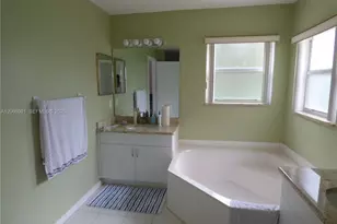 474 SW 205th Ave, Pembroke Pines, FL 33029 - Photo 11