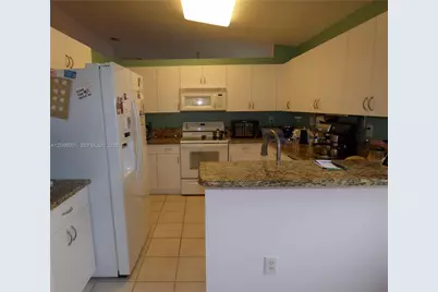 474 SW 205th Ave, Pembroke Pines, FL 33029 - Photo 7