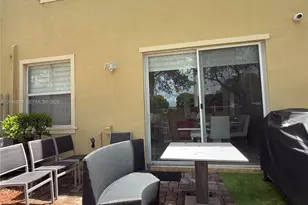 2851 W Prospect Rd, Tamarac, FL 33309 - Photo 31