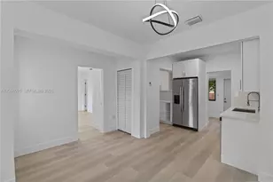 1771 NW 48th St, Miami, FL 33142 - Photo 15