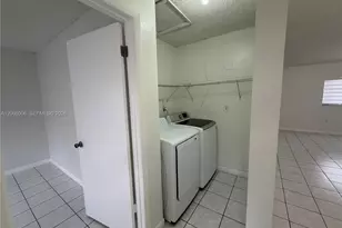 7792 W 29th Way, Hialeah, FL 33018 - Photo 19