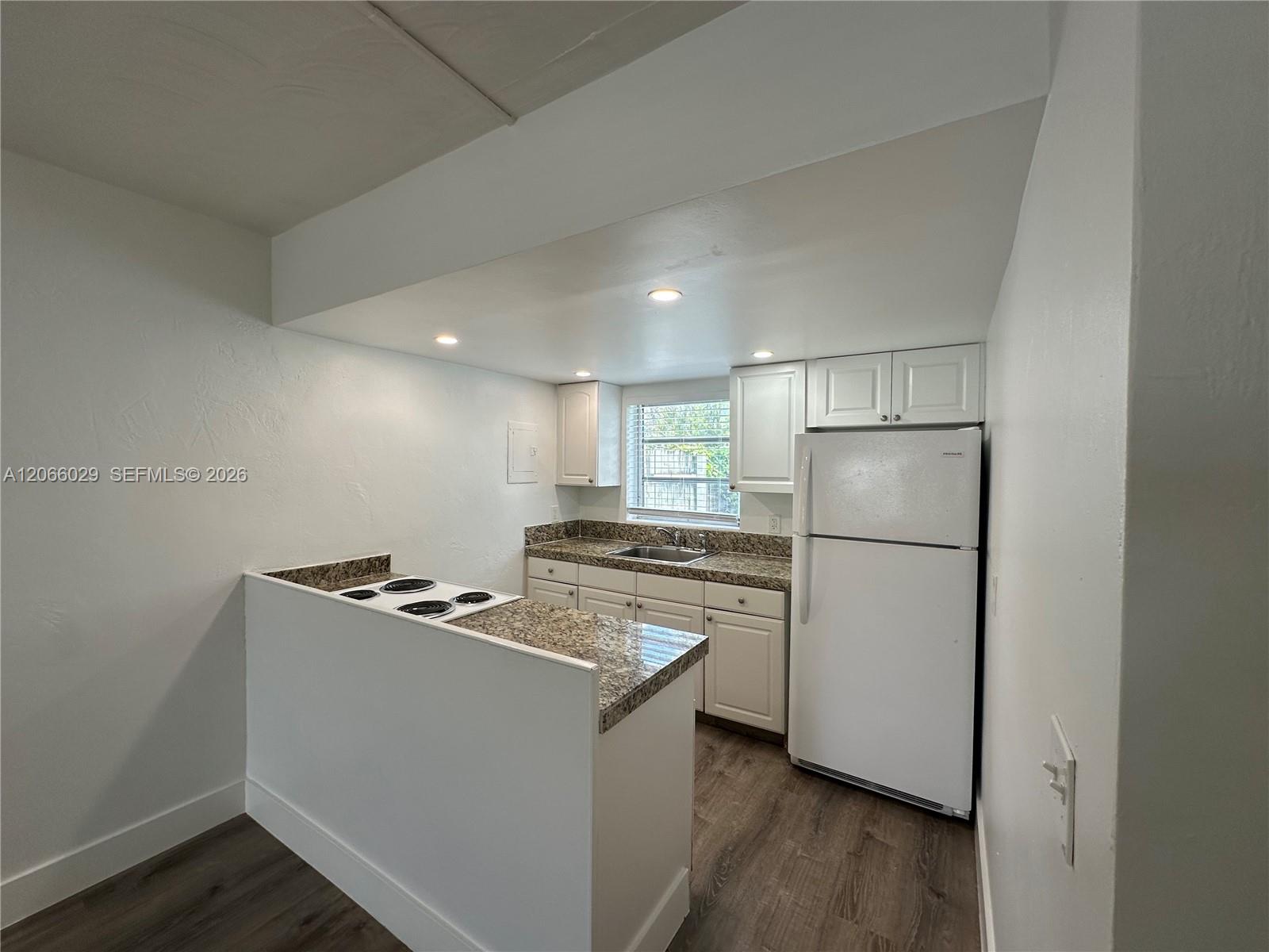 840 NE 17th Terrace #5B - 840 NE 17th Terrace #5B, Fort Lauderdale, FL 33304 Luxury Property | Jose Angel Pina