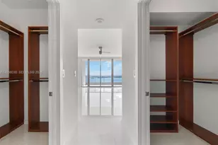 1331 Brickell Bay Dr, Miami, FL 33131 - Photo 21