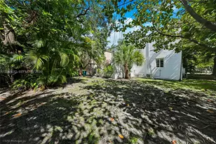 400 Alcazar Ave, Coral Gables, FL 33134 - Photo 9