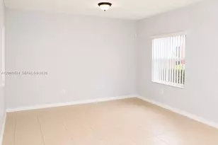 10666 SW 7th St, Pembroke Pines, FL 33025 - Photo 25
