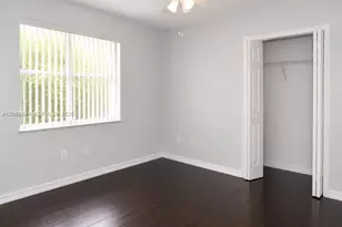 10666 SW 7th St, Pembroke Pines, FL 33025 - Photo 13