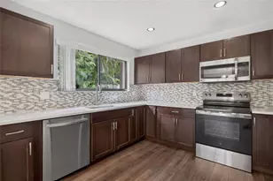 587 NW 38th Ave, Deerfield Beach, FL 33442 - Photo 5