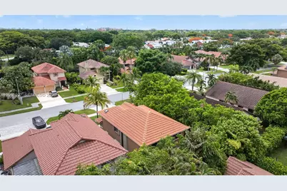 587 NW 38th Ave, Deerfield Beach, FL 33442 - Photo 37