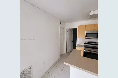 7151 Miami Lakes Dr #P36, Miami Lakes, FL 33014 - Photo 9