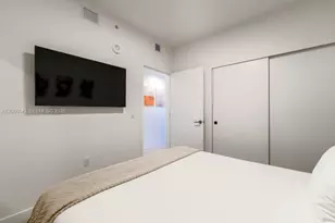 580 72nd St, Miami Beach, FL 33141 - Photo 7