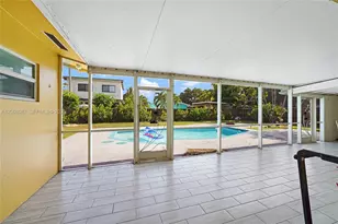 912 NE 9th Ct, Pompano Beach, FL 33060 - Photo 9