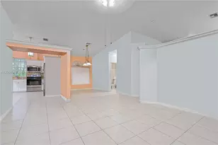 2204 SW 142nd Ct, Miami, FL 33175 - Photo 9