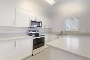388 NW 12th Pl, Florida City, FL 33034 - Photo 9