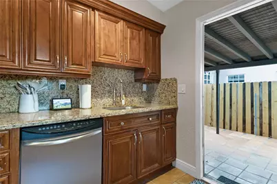 3500 SW 13th St, Miami, FL 33145 - Photo 23