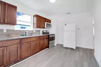 7770 NW 9th Ave, Miami, FL 33150 - Photo 9