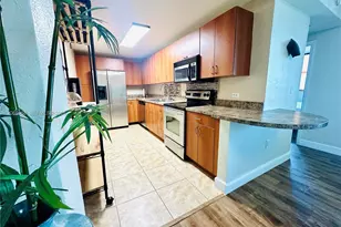 7501 E Treasure Dr, North Bay Village, FL 33141 - Photo 7