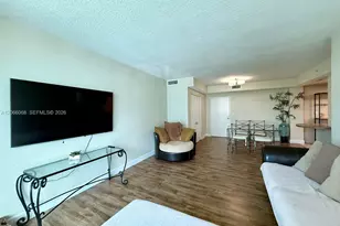 7501 E Treasure Dr, North Bay Village, FL 33141 - Photo 17