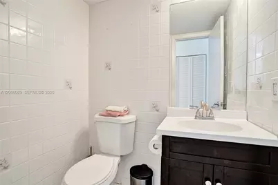 2999 Lakewood Ln, Hollywood, FL 33021 - Photo 21