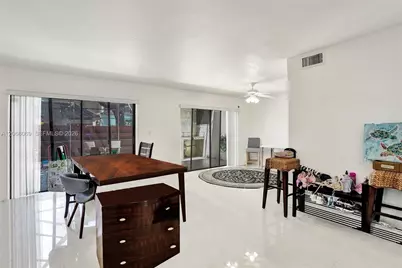 2999 Lakewood Ln, Hollywood, FL 33021 - Photo 3