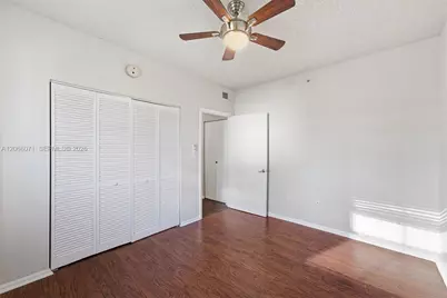185 SE 14th Ter #1010, Miami, FL 33131 - Photo 17
