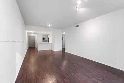 185 SE 14th Ter #1010, Miami, FL 33131 - Photo 5