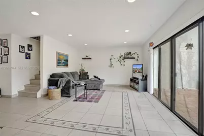 3003 Lakewood Ln, Hollywood, FL 33021 - Photo 9