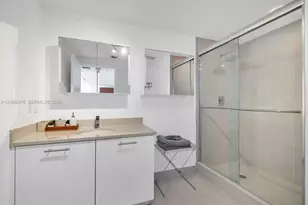 3250 NE 1st Ave, Miami, FL 33137 - Photo 17