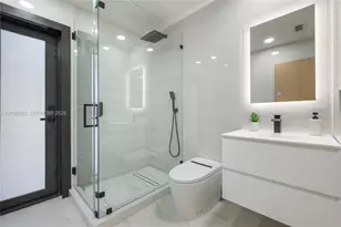 2415 NE 35th Dr, Fort Lauderdale, FL 33308 - Photo 31
