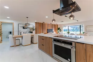 2415 NE 35th Dr, Fort Lauderdale, FL 33308 - Photo 9