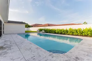 2415 NE 35th Dr, Fort Lauderdale, FL 33308 - Photo 35