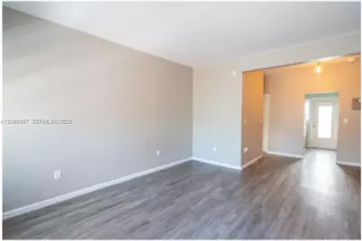 710 Meridian Ave #6, Miami Beach, FL 33139 - Photo 7