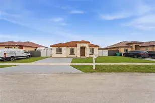 13243 SW 252nd Ln, Homestead, FL 33032 - Photo 3