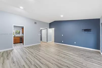 11601 SW 123rd Ave, Miami, FL 33186 - Photo 9