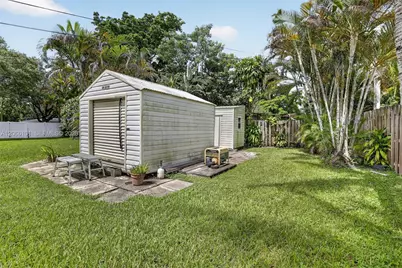 801 Ixora Ln, Plantation, FL 33317 - Photo 33
