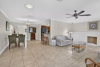 801 Ixora Ln, Plantation, FL 33317 - Photo 3