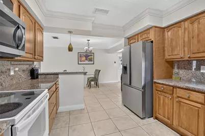 801 Ixora Ln, Plantation, FL 33317 - Photo 11