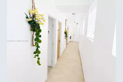 18319 W Dixie Hwy #206, North Miami Beach, FL 33160 - Photo 3